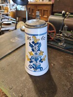 Habán stílusú sörös korsó, ón fedővel, másolat 1662-es dátummal, szép dísztárgy