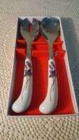 Ibolyás,porcelánnyelű saláta szervírozó készlet