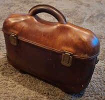 Vintage marhabőr táska!  Kézzel készült, egyedi darab!  Ezen nincs a külön kis zseb oldalt!