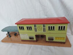 HWN Heinrich Wimmer bádog vasúti váróterem német 42x14 cm alap 13 cm magas