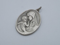 K305 Antik ezüstözött Szűz Mária medál jelzett
