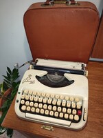 PRINCESS 300 QWERTZ NÉMET! kiosztású írógép (Gomb hiány!)