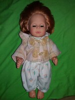 Eredeti sorszámos GÖTZ végig vinyl,FIÚ baba, MŰVÉSZBABA szép állapotban 40 cm a képek szerint