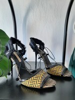 Zara 40-es magassarkú