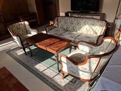 7 darab neobarokk jellegű bútor