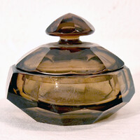 Barna csiszolt üveg ékszertartó, cukorka tartó (M=7 D=8,5) (126.)