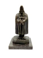 Pipatömő juhász, bronz szobor