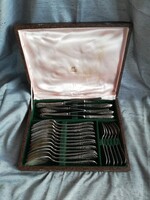 EZÜSTÖZÖTT EVŐESZKÖZ KÉSZLET 6 SZEMÉLYES