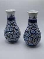 K339 Kézzel festett Haotao Rong jelzett kék fehér arany áttört mintájú váza pár