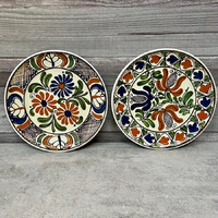 Korondi jellegű fali kerámia dísztányér szett