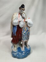Nagyméretű Polonne szovjet porcelán népviseletes fiú és lány figura hibátlan állapotban 28 cm. magas