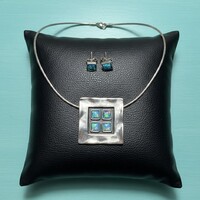 Opál köves nyakék és fülbevaló, tűzopál köves 925 ezüst nyaklánc és fülbevaló Izraeli ékszer szett