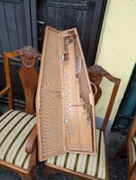 Eladó a képeken látható citera komplett.