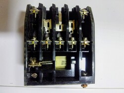 Régi Ganz ipari bakelit mágneskapcsoló dobozában(nem használt)