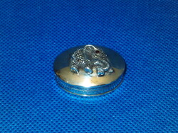 Ezüst  dobozka  elefánt díszitéssel  21 gr