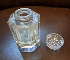 Csiszolt üveg sószóró letekerhető eredeti üveg szórófejjel, 1930-1950, különleges csiszolás