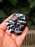 Gyönyörű hematit kristály, ásvány