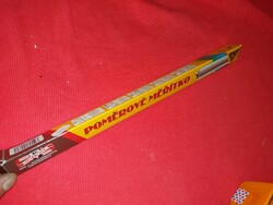 Retro mérnöki szakrajz elengedhetetlen eszköze LÉPTÉKVONALZÓ dobozával a képek szerint
