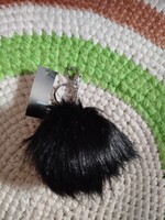 Kulcstartó, fekete pompom, pamacs
