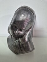 Női tömör fej szobor