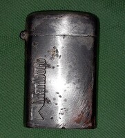 Régi 1980-s MARLBORO relikvia - fém feliratos vízhatlan gyufatartó a képek szerint