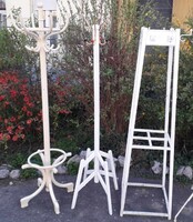 3 db. Retro, szecessziós fogas / 1 db. Thonet.