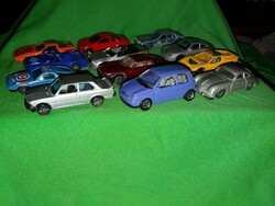 Régi jó állapotú kisautó csomag 12 darabos fém és plasztik játék kisautóval EGYBE képek szerint