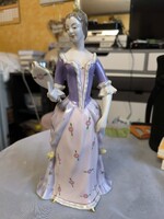 Hollóházi porcelán : tükröt tartó hölgy