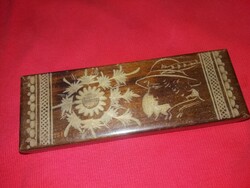 Antik szép, Iparművész fa faragott 1 terű tolltartó nemez belsővel 22 x 7 x 4 cm a képek szerint
