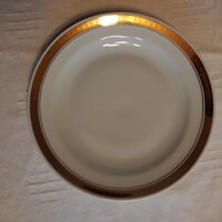 Zsolnay  lapos  tányér