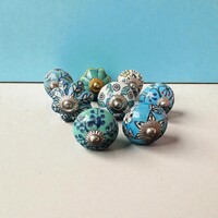 (v48 )  8 db-os vintage stílusú kézzel festett porcelán bútorgomb szett