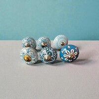 (v33 )  6 db-os vintage stílusú kézzel festett porcelán bútorgomb szett