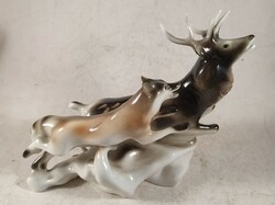 Royal dux szarvas farkassal 916