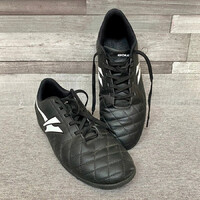 Gola fekete foci cipő 39