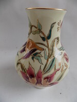 Zsolnay szecessziós kézi festésű váza. Hibátlan, 18 cm magas.
