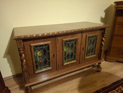 Koloniál tálaló szekrény