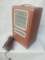 Microtecnika 16 mm-es filmvetítő. Szép, működő állapotban. Olasz gyártmányú.