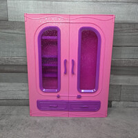 Barbie pink ruhásszekrény