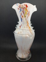 Muránói jellegű kézműves tejüveg váza, anyagában színezett- folyatott