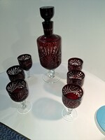 Rubinvörös csiszolt kristály készlet