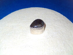 Ezüst  900 dobozka  labradorit  kővel  29 gr