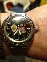 KGB karora automata mekanikus