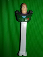 2022.PEZ CUKORKATARTÓ ADAGOLÓ - Buzz Lightyear DISNEY PIXAR - figura a képek szerint