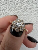 14k arany Margaréta Brill Köves gyűrű