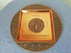 Retro iparművészeti falidísz, dísztányér