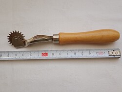 Öltésjelölő szabásminta másoló bőr rádli fa nyéllel 15cm ujszerű