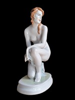 Zsolnay porcelán női akt figura – 22,5 cm – „1” (első osztály) jelzés