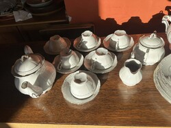 Gyönyörű Zsolnay tollazott barokk arany 6 személyes étkészlet (nem teljes) és teáskészlet