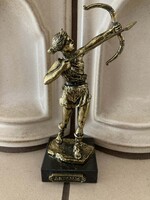 Artemis vadásznő figura – bronz hatású mitológiai szobor