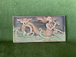 Szecessziós csempe sellővel. (Zsolnay?)